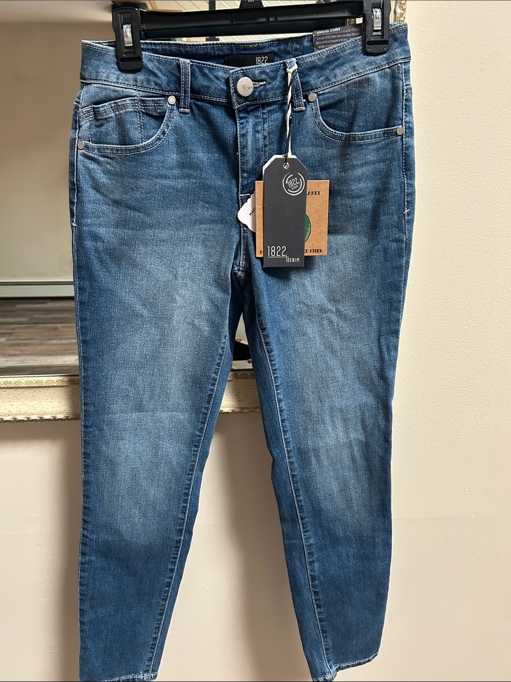 1822 Denim Women's Medium Blue Skinny Jeans